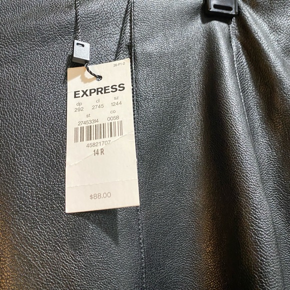 Express Ladies Black Faux Leather Pants NWT Size 14R - Picture 3 of 4